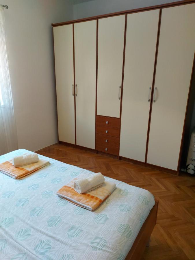 Apartman Stefan Karlobag Exterior photo