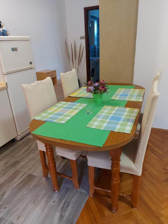 Apartman Stefan Karlobag Exterior photo